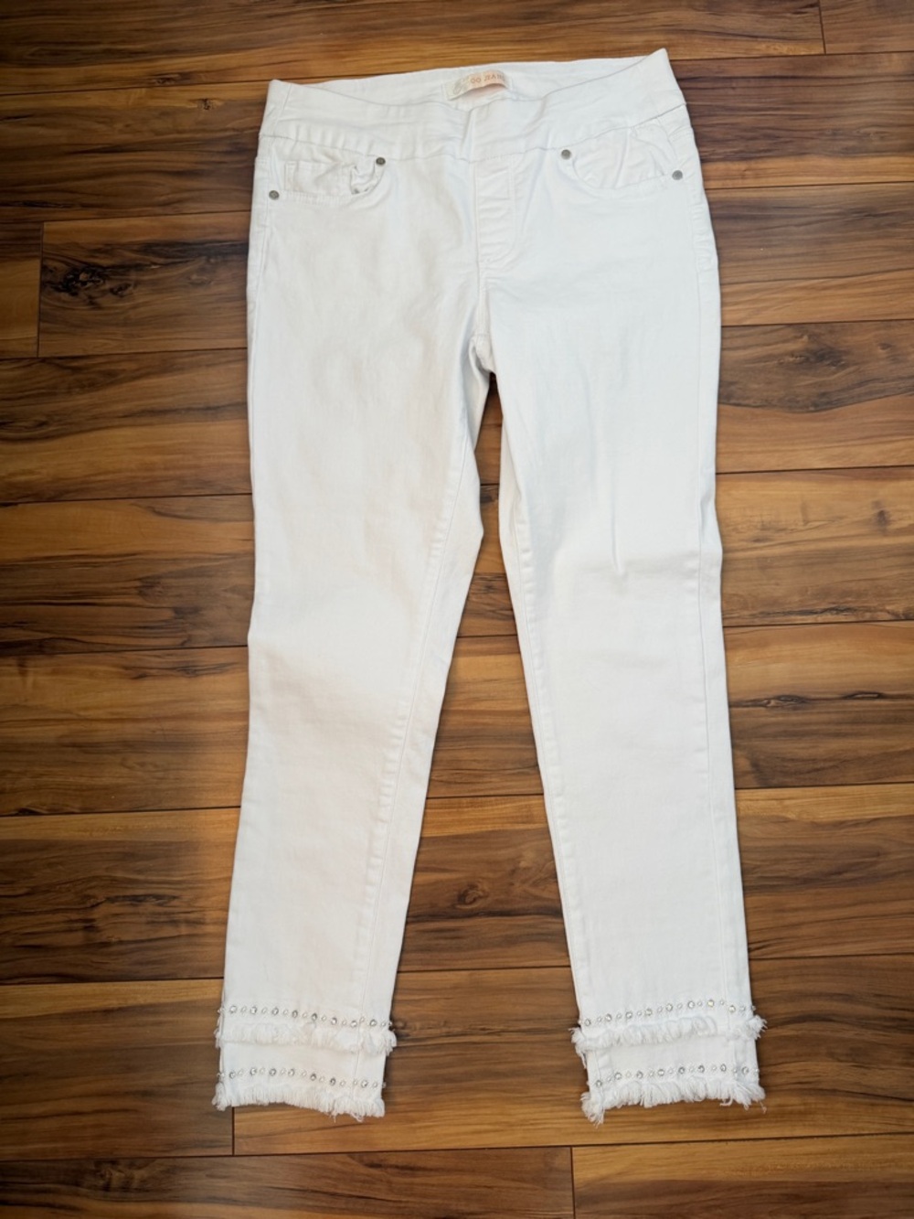 White Skinny Jeans with Embellished Frayed Hem